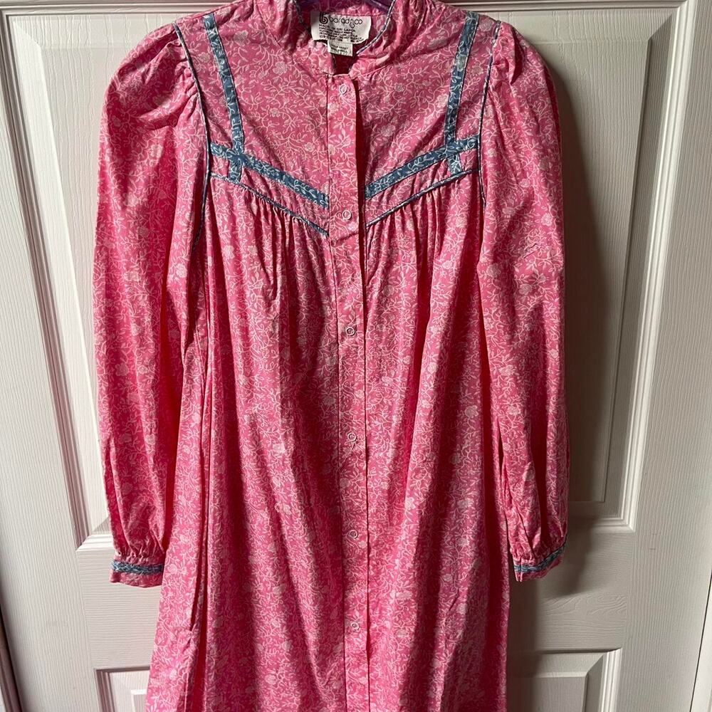 Pink Vintage Nightgown made by B by Barad & Co. - Size Small